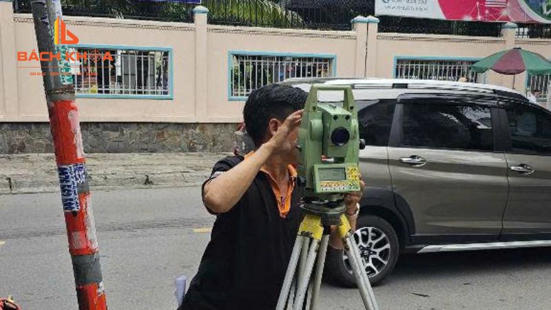 Sổ đỏ đứng tên 2 người theo luật