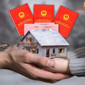 Bố Mẹ Sang Tên Sổ Đỏ Cho Con Có Mất Phí Không? Và Cần Nộp Phí Gì? Bố mẹ sang tên sổ đỏ cho con có mất phí không?