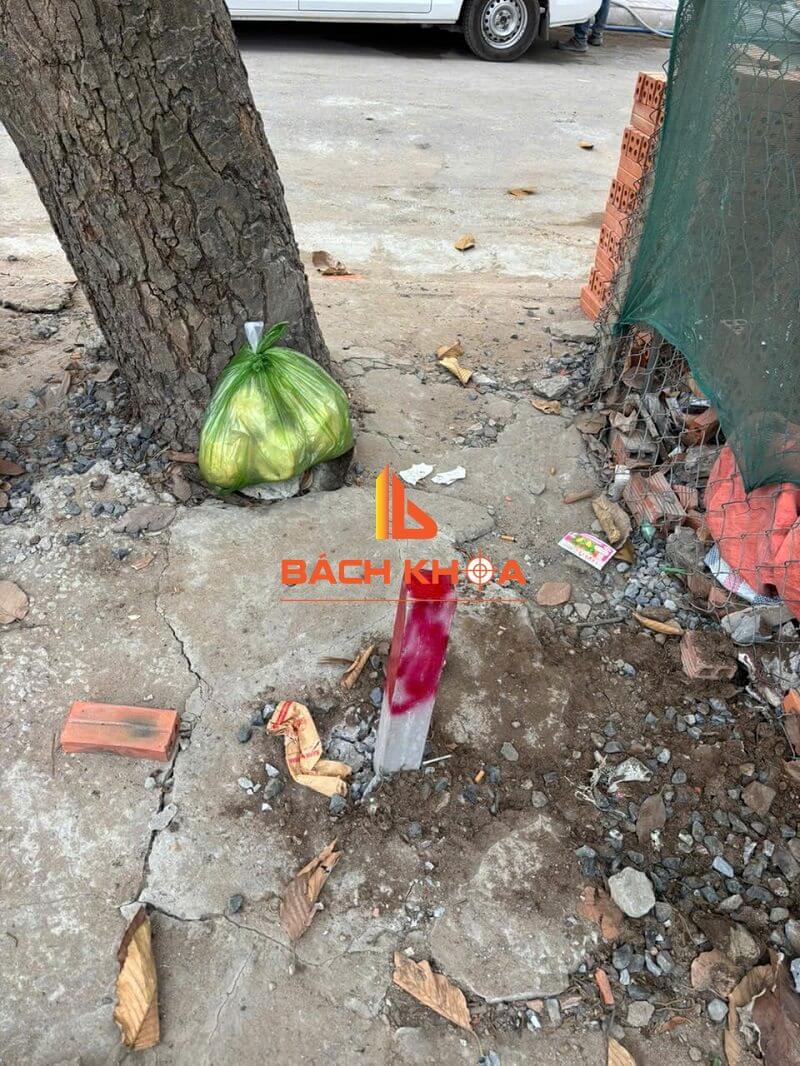 Đo đạc xác định các điểm góc thửa đất tại khu dân cư Thạch Mỹ Lợi