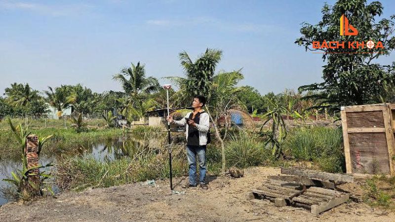 Bản đồ địa hình 1/500 thể hiện những gì?