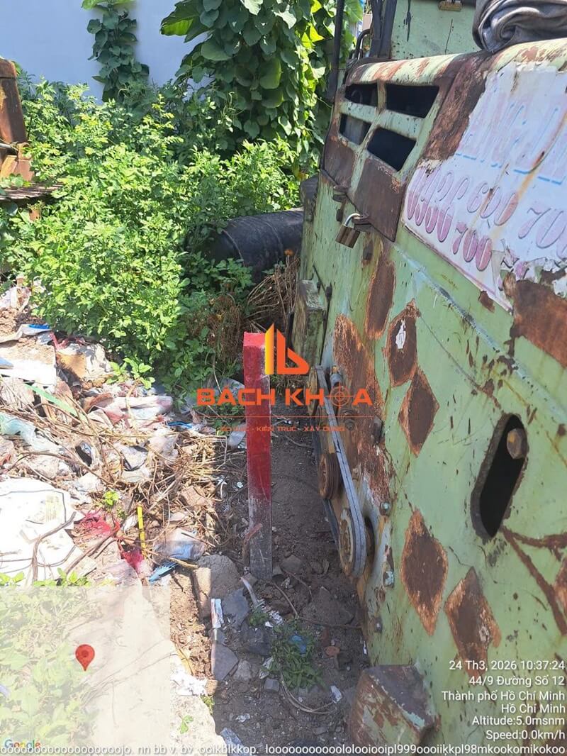 Đo đạc cắm cọc mốc ranh giới tại Phường Thủ Đức