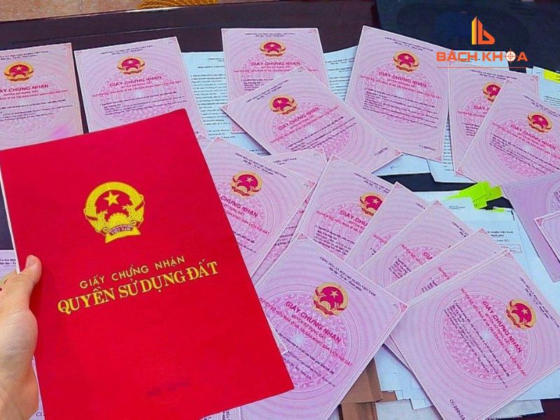 Sổ hồng và Sổ đỏ cái nào có giá trị hơn?