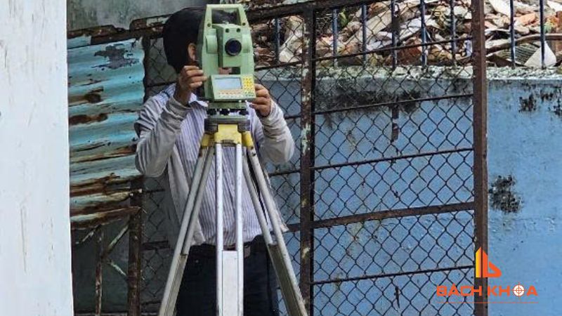 Khám phá 7 thiết bị đo đạc trắc địa phổ biến nhất hiện nay 4 Electronic Distance Measurement